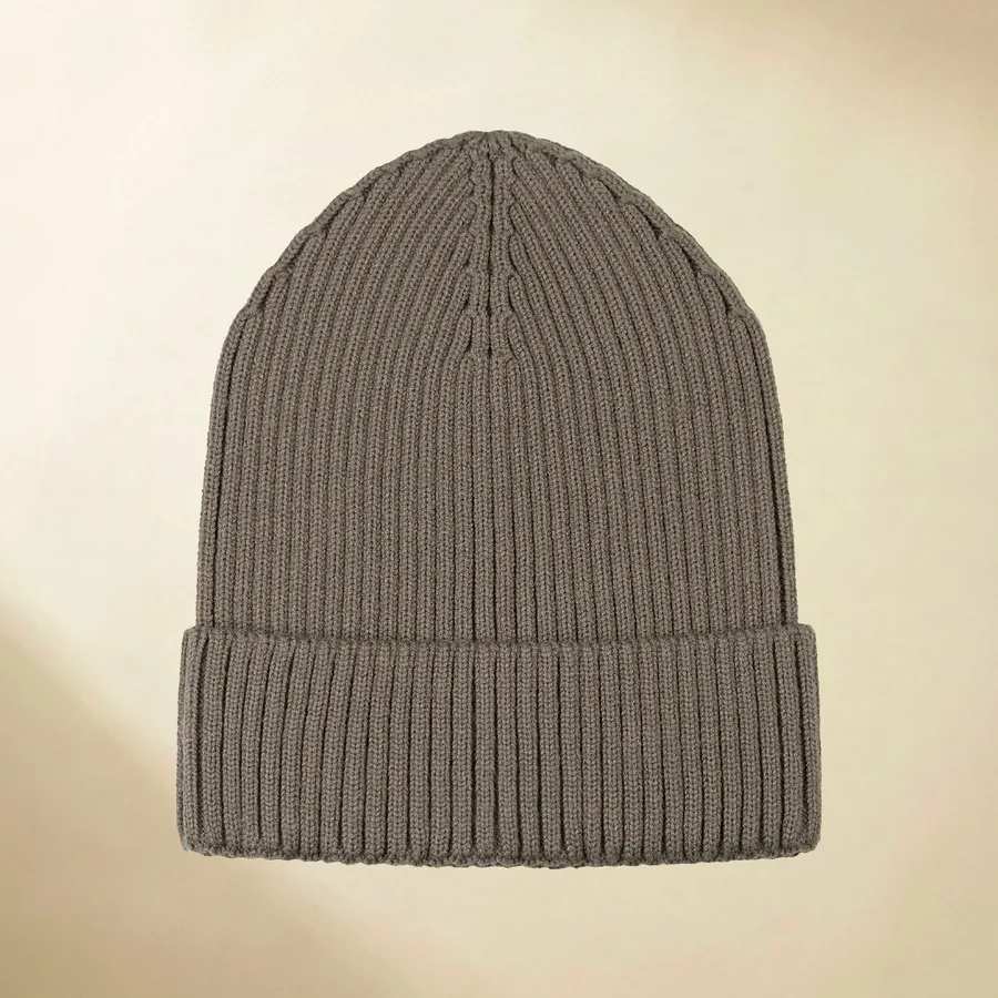 Chunky rib knit cuff toque for a custom embroidered patch